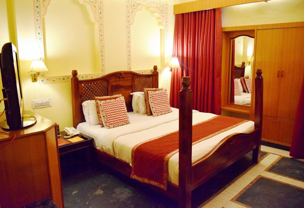 Hotel Fort Chandragupt Джапур Номер фото